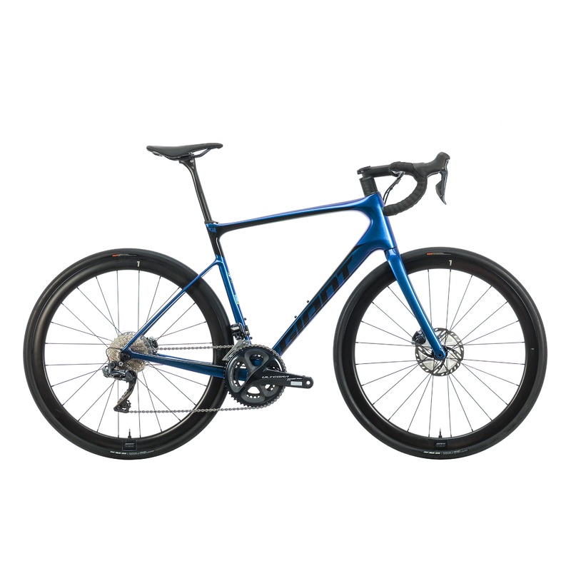 Giant Defy Advanced Pro 1 Road Bike – 2021, Med/large