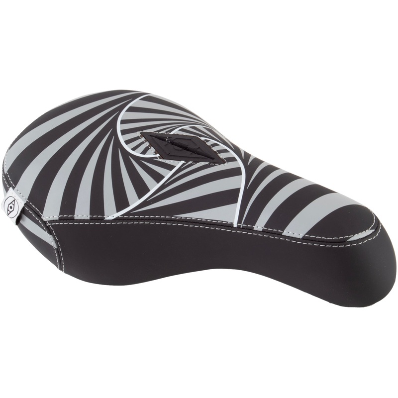 Alienation Psycho Pivotal Seat