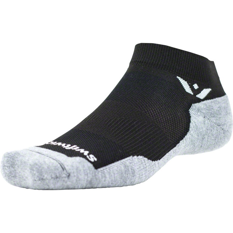 Swiftwick Maxus Ankle Socks – 1″ Black Medium