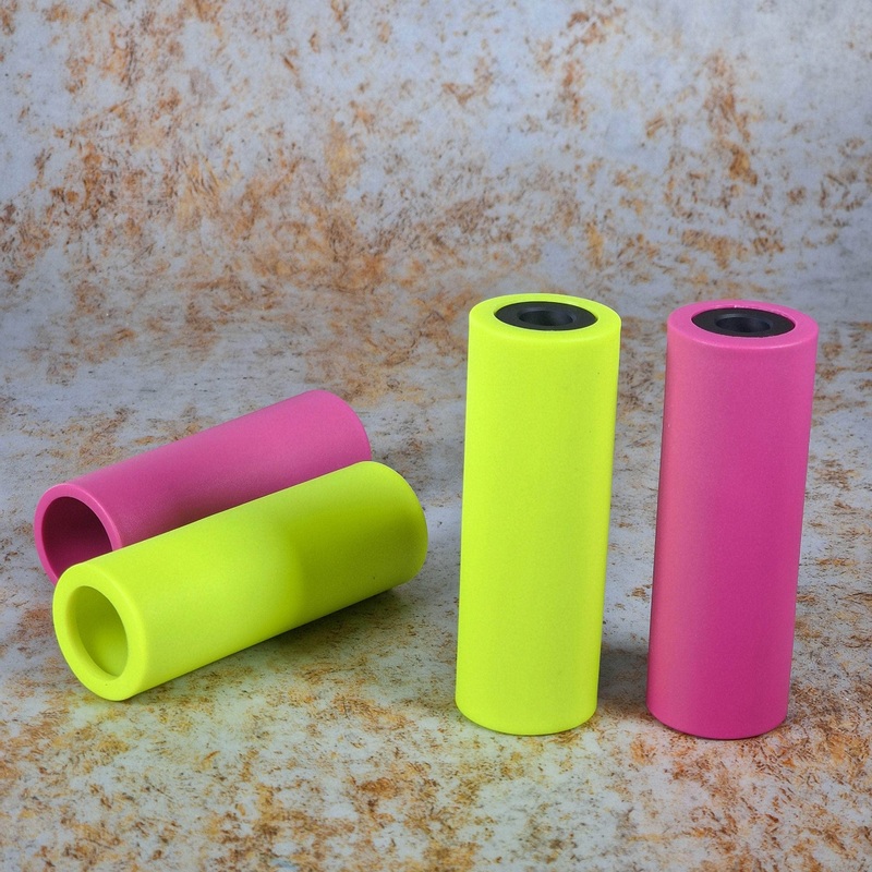 Haro 78 Alloy / Plastic Peg Single with Extra Sleeve