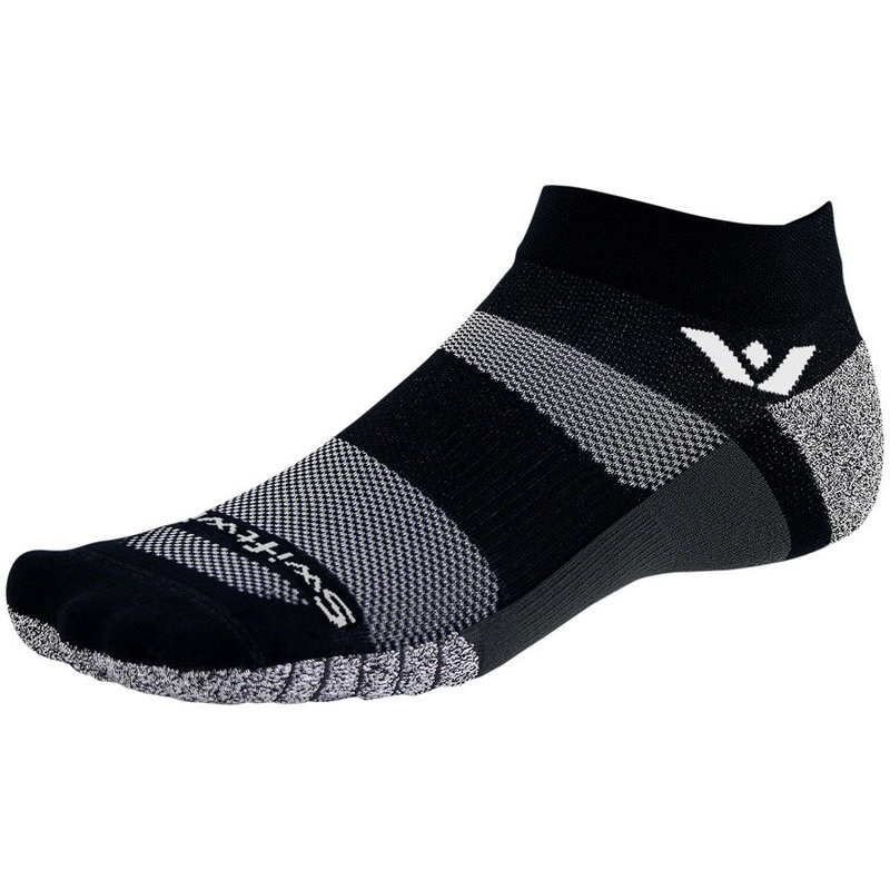 Swiftwick Flite XT Ankle Socks – Black X-Large