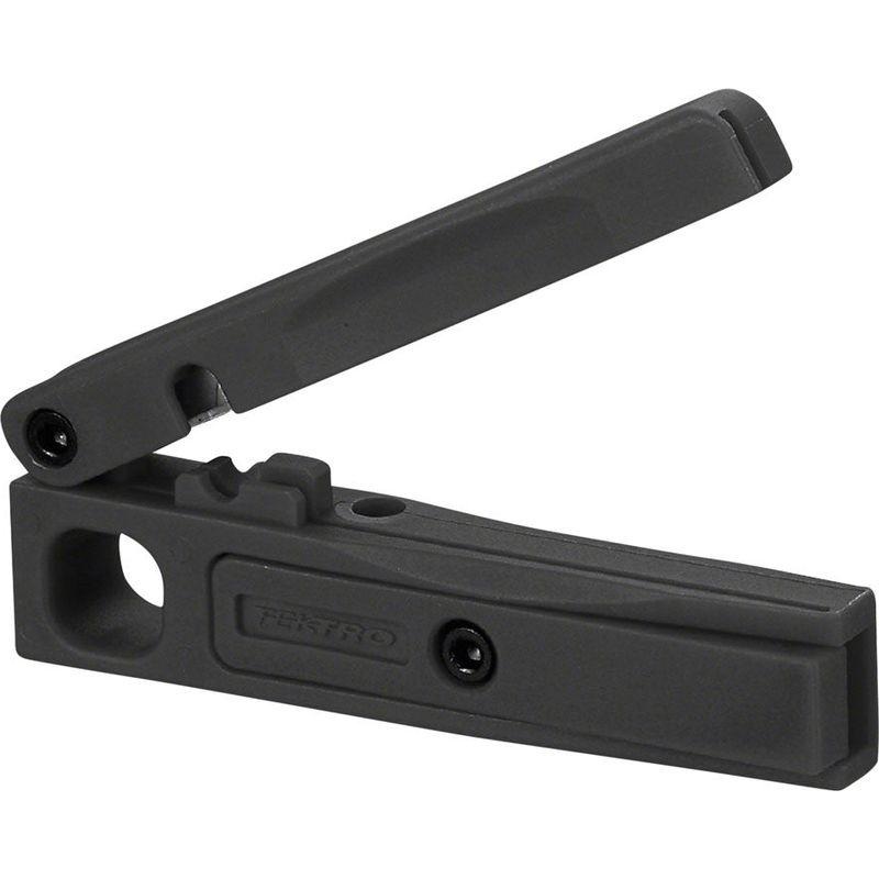 Tektro Disc Brake Hose Cutting Tool and Insert Press – For 5.0mm and 5.5mm Hose Black