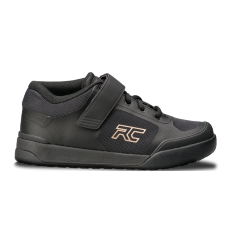 Traverse Mountain Shoes (Women’s)